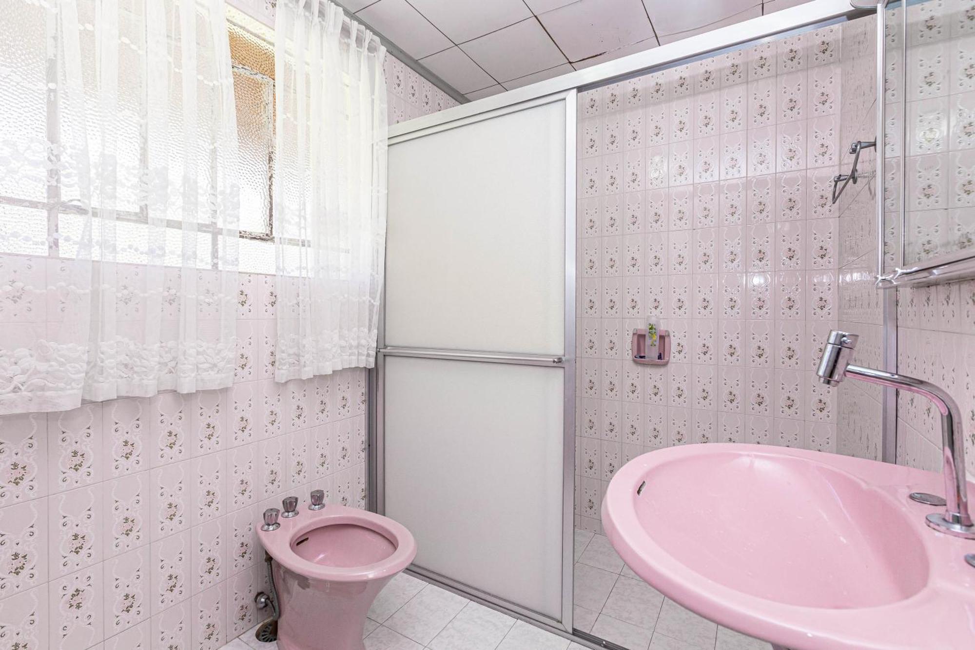 Memora Guesthouse Curitiba - Quartos Em Casa Proximo Ao Parque Bacacheri エクステリア 写真
