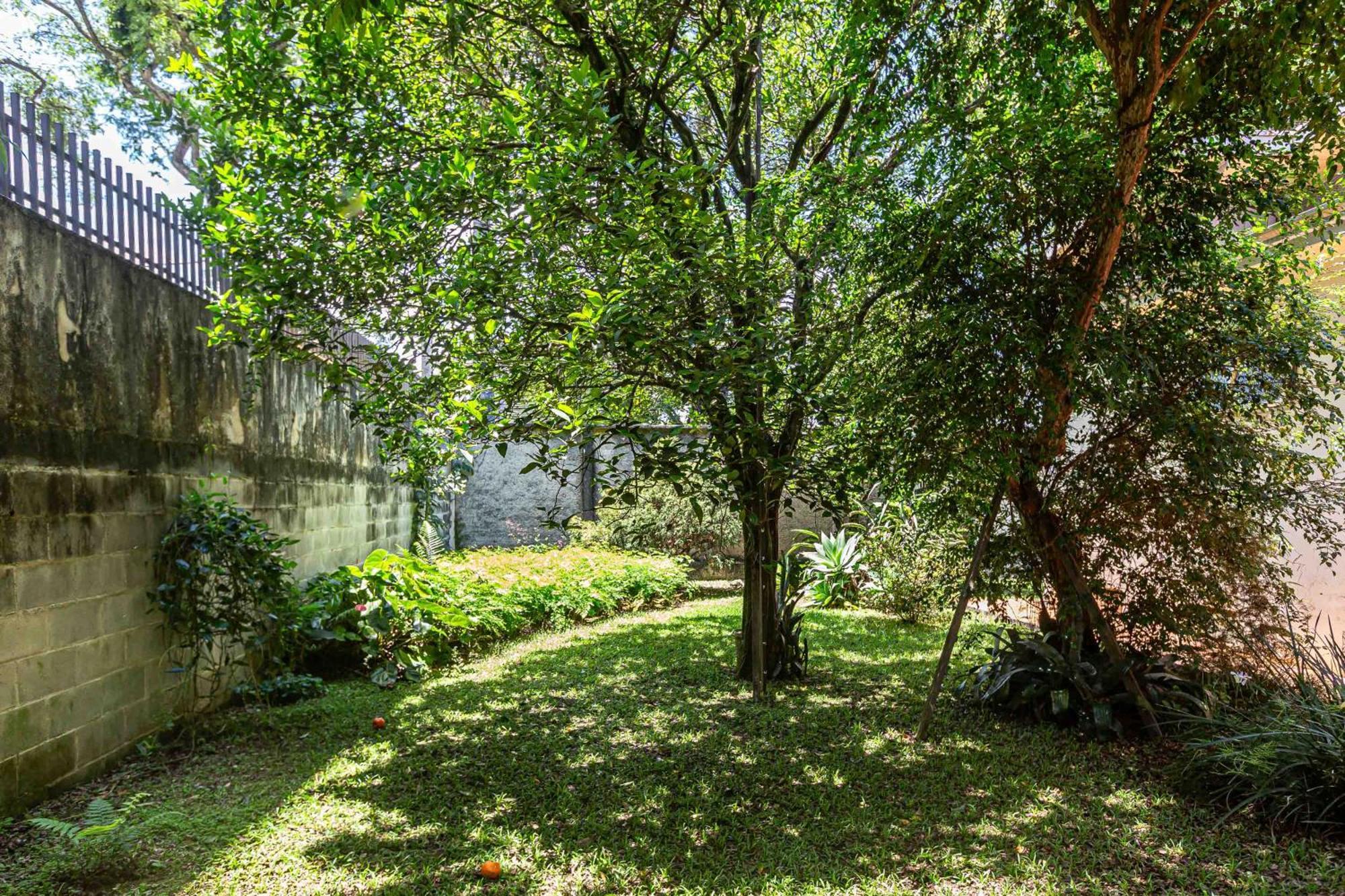 Memora Guesthouse Curitiba - Quartos Em Casa Proximo Ao Parque Bacacheri エクステリア 写真