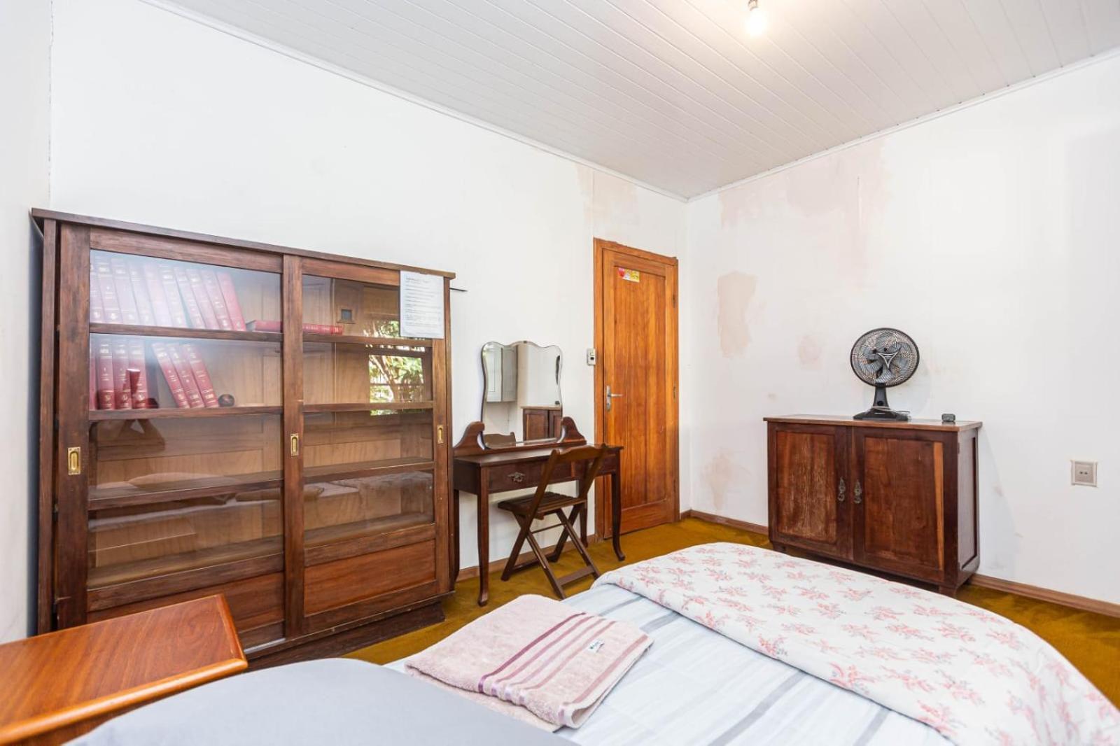 Memora Guesthouse Curitiba - Quartos Em Casa Proximo Ao Parque Bacacheri エクステリア 写真